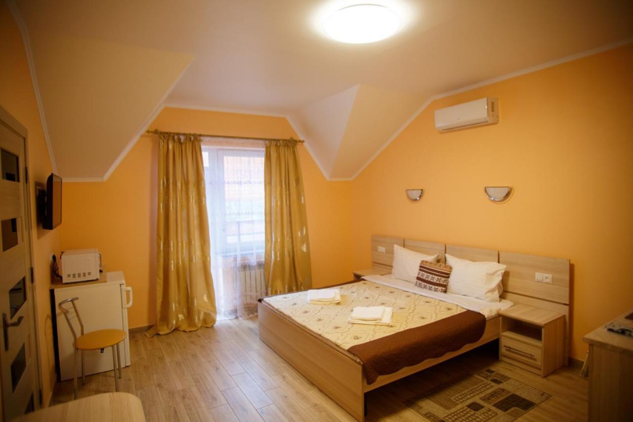 Золота Поляна Apartment Bagian luar foto