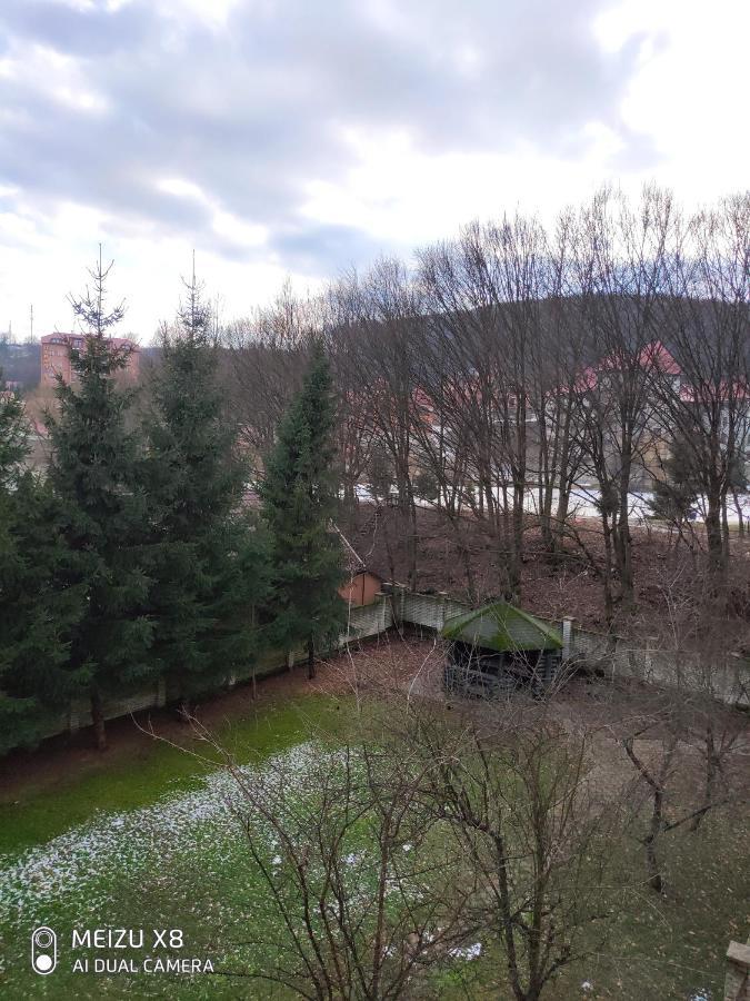 Золота Поляна Apartment Bagian luar foto